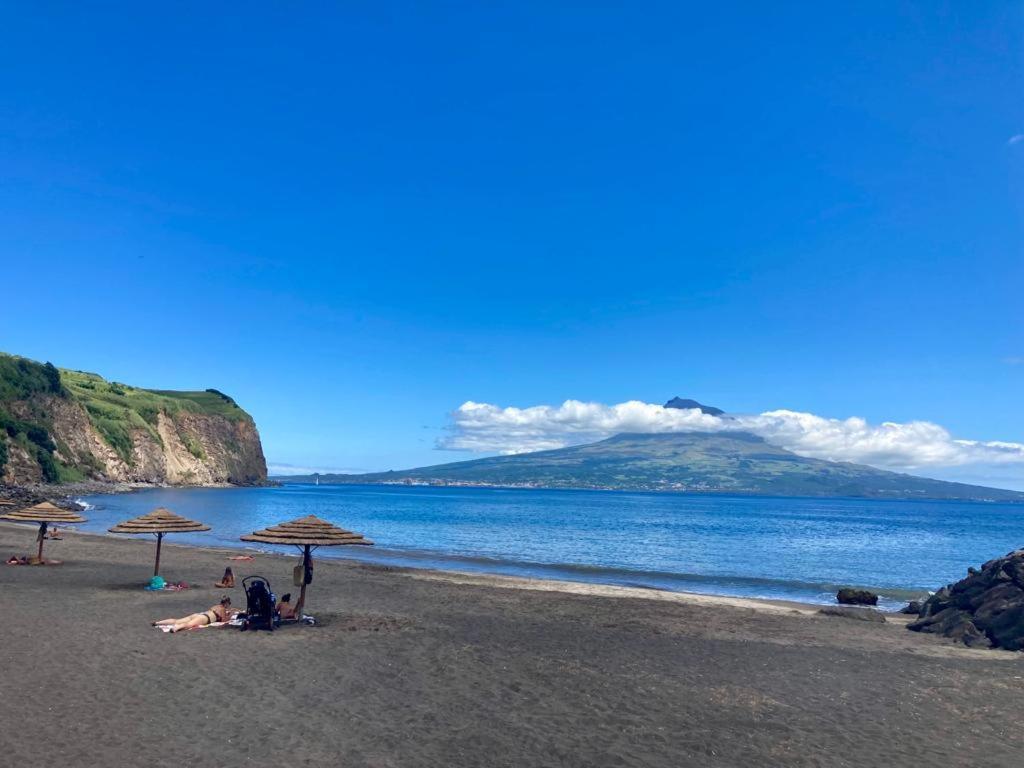 Alojamento Confortavel A 2 Min Da Praia Horta  Bagian luar foto